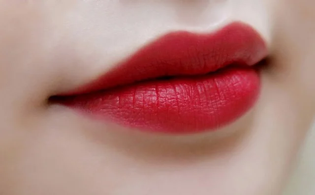 Vì sao hiệu ứng bong đậm từng được ưa chuộng? Vì sao hiệu ứng bong đậm từng được ưa chuộng?