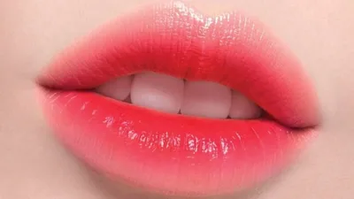 Korean-Style Gradient Lip Blush